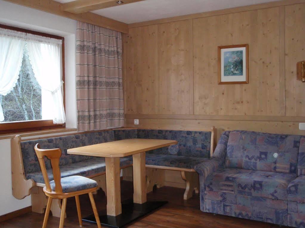 לרמוס Pension Appartements Via Claudia מראה חיצוני תמונה